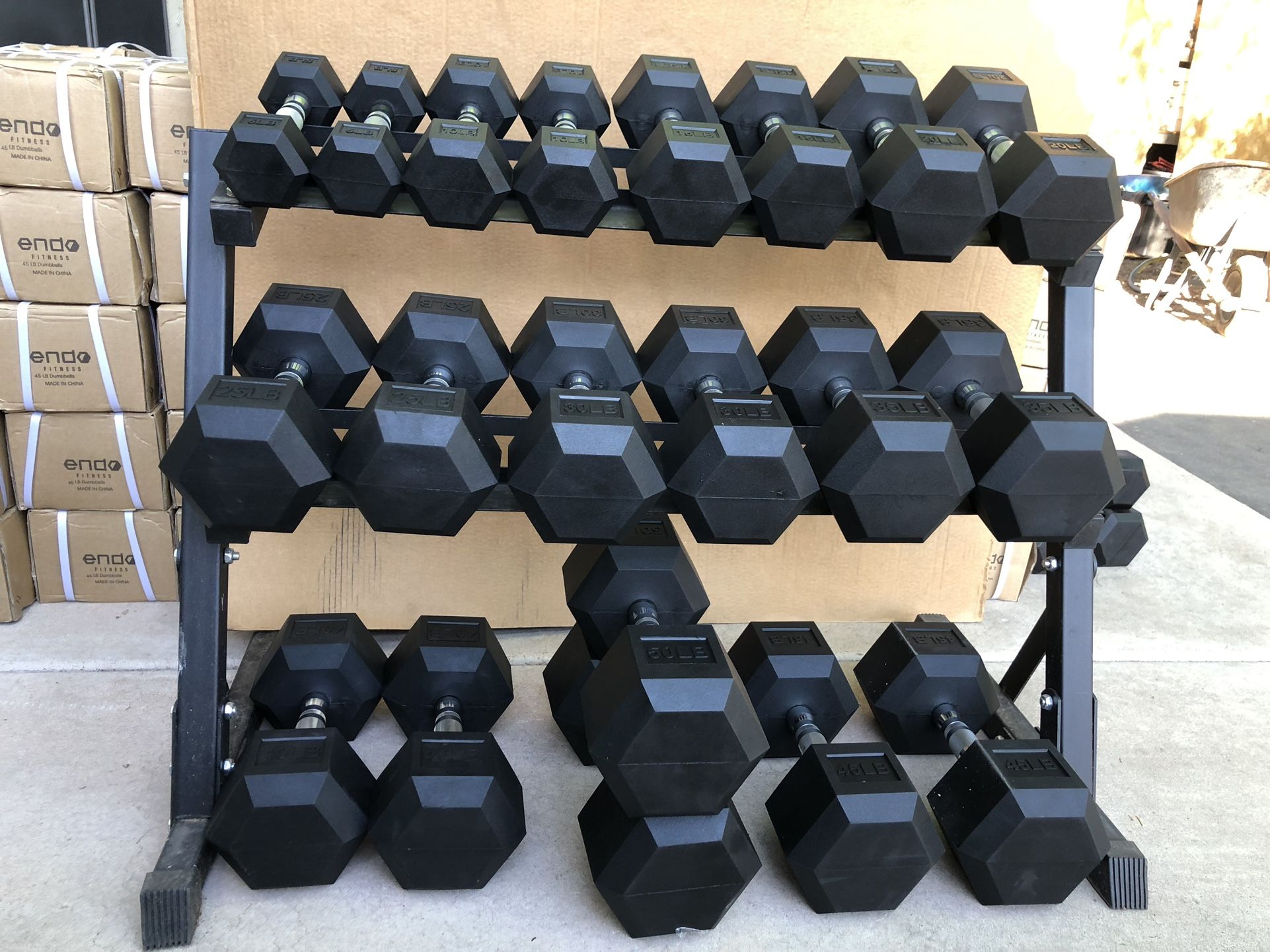 5-50lb Hex Rubber Dumbbell Set With Rack 550lbs