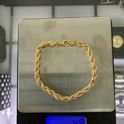 Gold rope bracelet