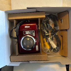 Nikon Coolpix L20