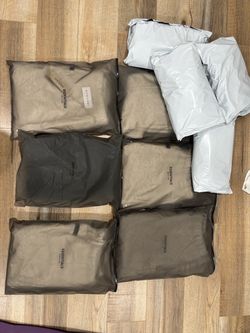 ESSENTIALS SHORTS ORDER BULK LOOK AT DECRIPTION