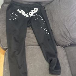 Black sp5der pants