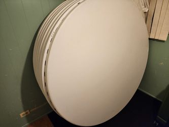 Round Tables and Chairs - ***See Prices In Description Below *** Mire Precios En La Descripción Abajo