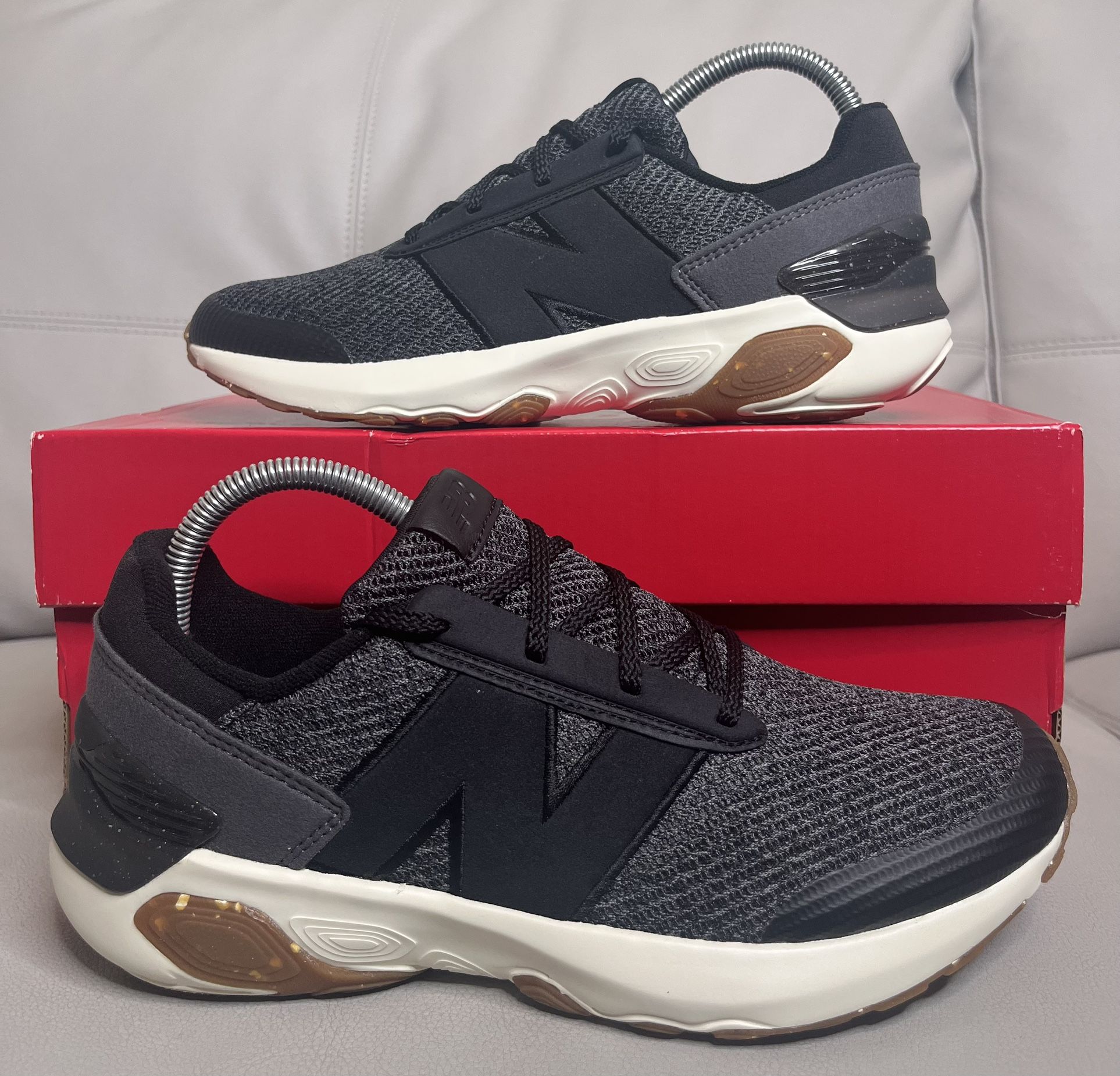 New Balance 1440v1 Casual Shoes Sneakers Kids Size 6.5Y/ Women’s Size 8 NEW