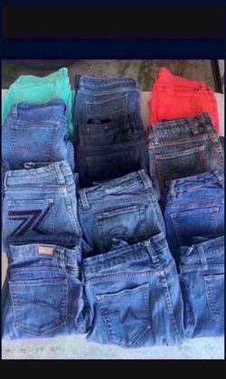 Pantalones Para Mujer Talla 27 En Buenas Condiciones $10 Cada Uno