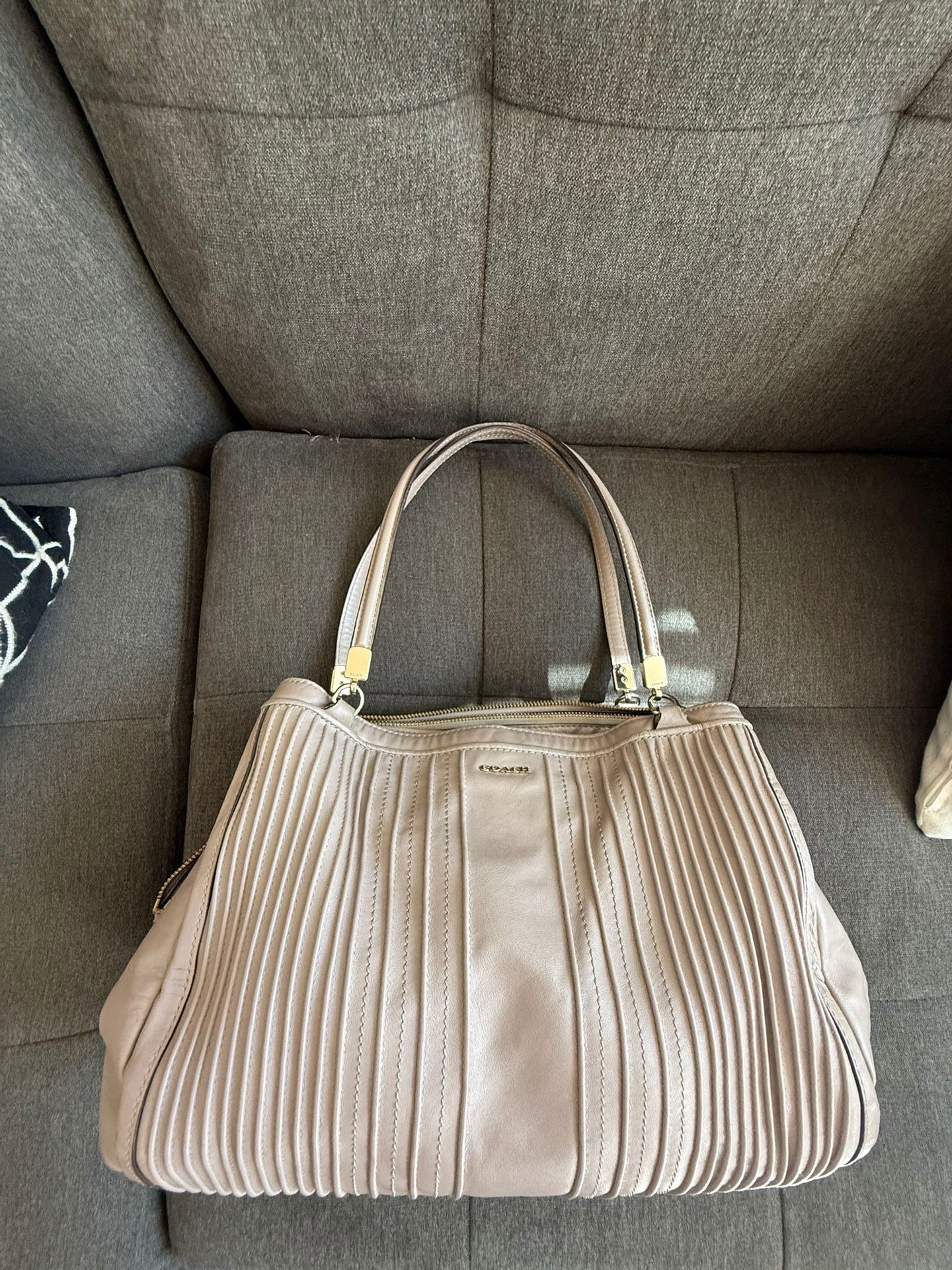 Coach Madison Cafe Carryall In Pintuck Leather 27889 (Light Gold/Grey Birc