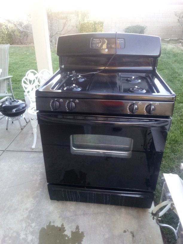 GE Gas Stove, Everything Works