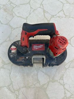 Milwaukee M12 Bandsaw