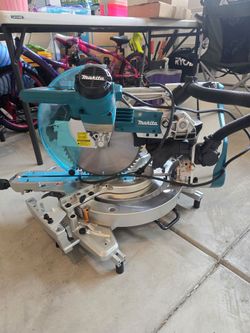 Makita table saw bundle