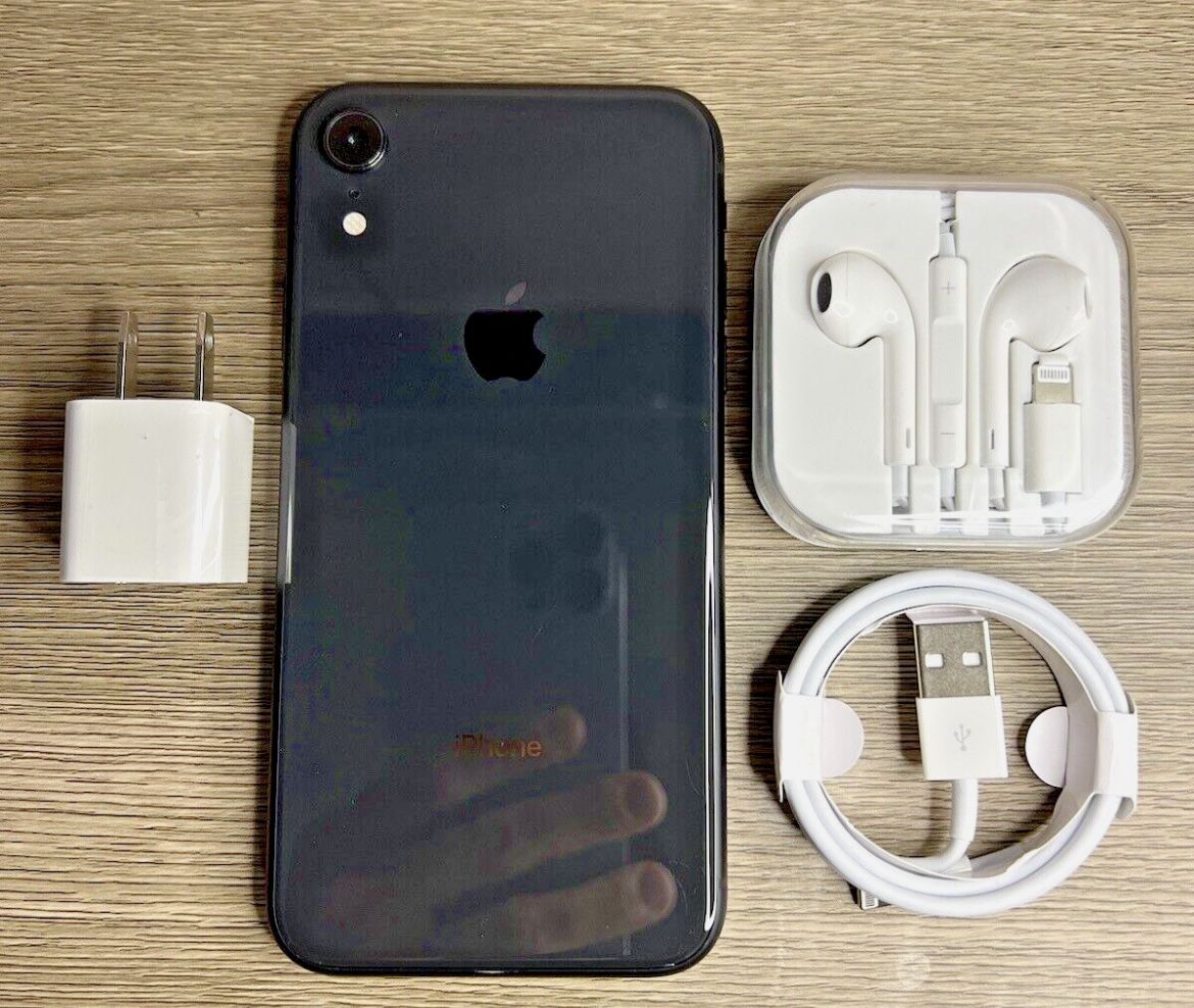 iPhone XR (Black, 64GB Unlocked)