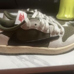 Travis Scott’s And Jordan Kids Sneakers