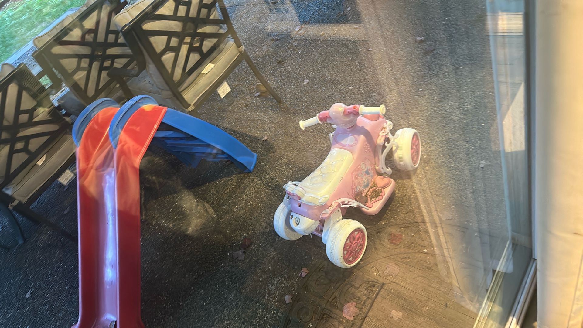 Three Pieces Deal Nothing Is Broken. Just Got A Little Pine Leaves On It All Three Table Slide And Motor Pedal 200.