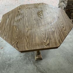 Round Wood Table 