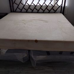 King bed And Mattress 