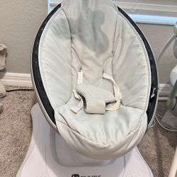 Mamaroo 4 Moms, Elvie Breast pump, Diaper Size New Born 