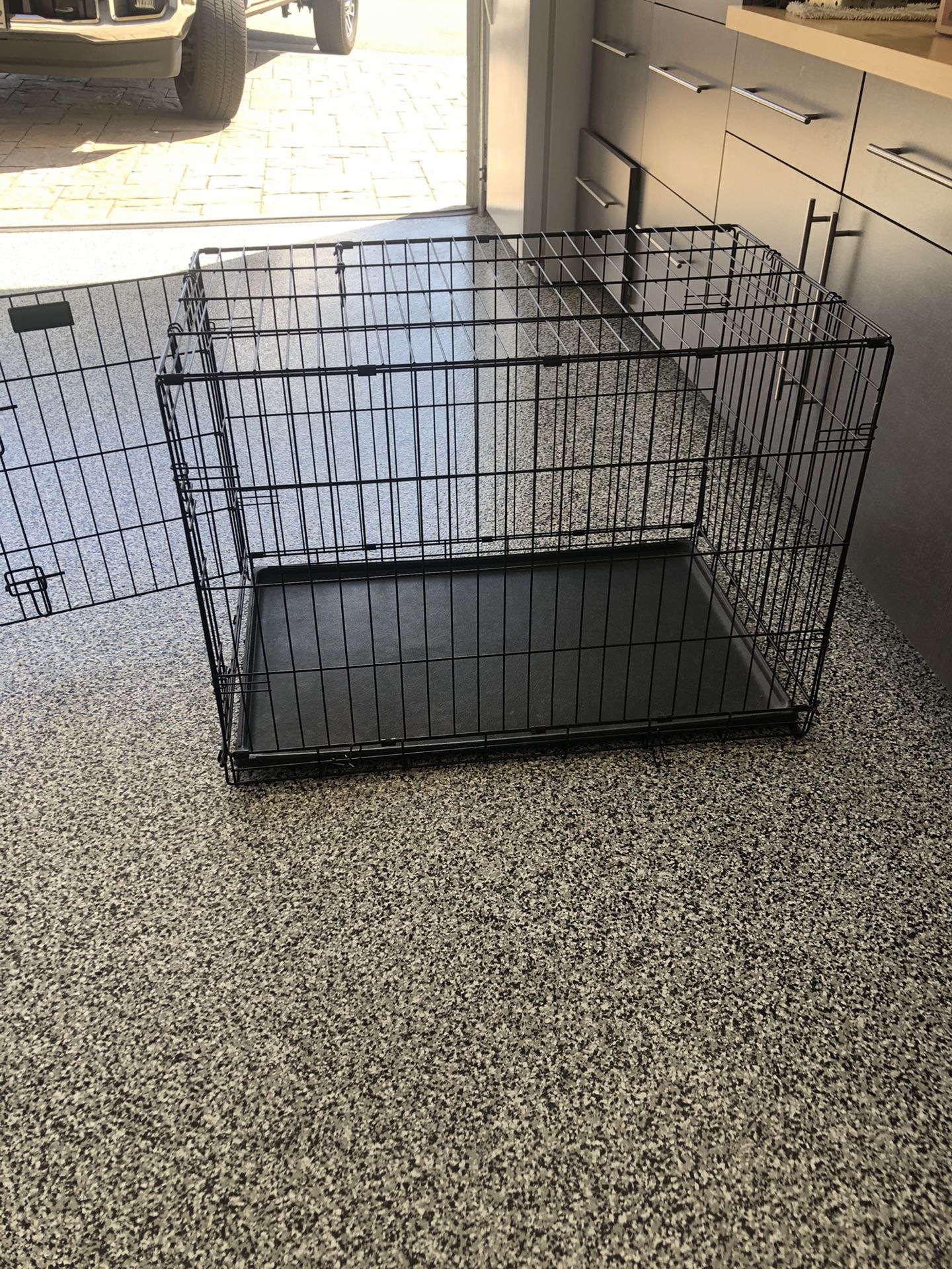 Dog crate 3x2 by 26ht