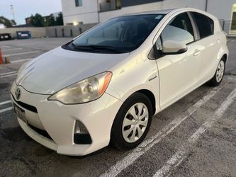 2013 Toyota Prius c