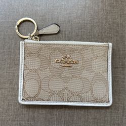 Coach ID Holder 