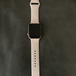 Rose Gold Series 6 Apple Watch