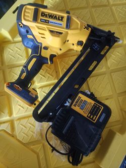 Dewalt finish nailer 15GA