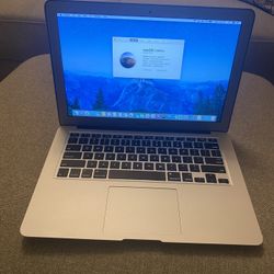MacBook Air 13” 2012 New Battery Charger 