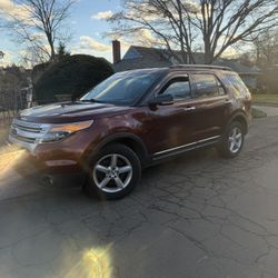 2015 Ford Explorer