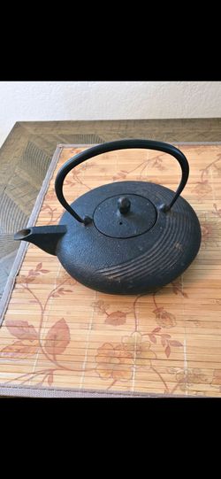 Cast Tea pot