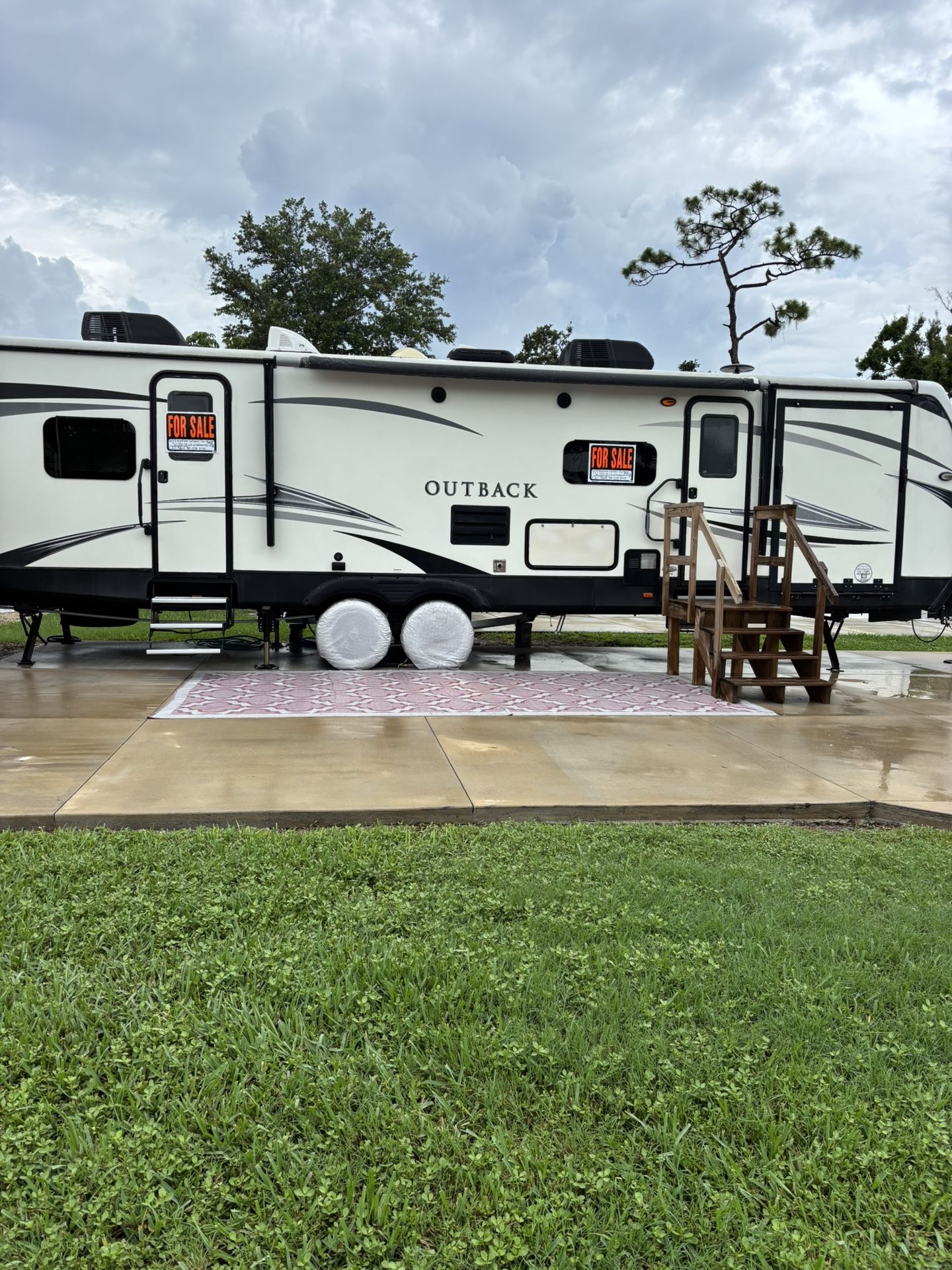 2018 Keystone Outback Toy Hauler 324CG