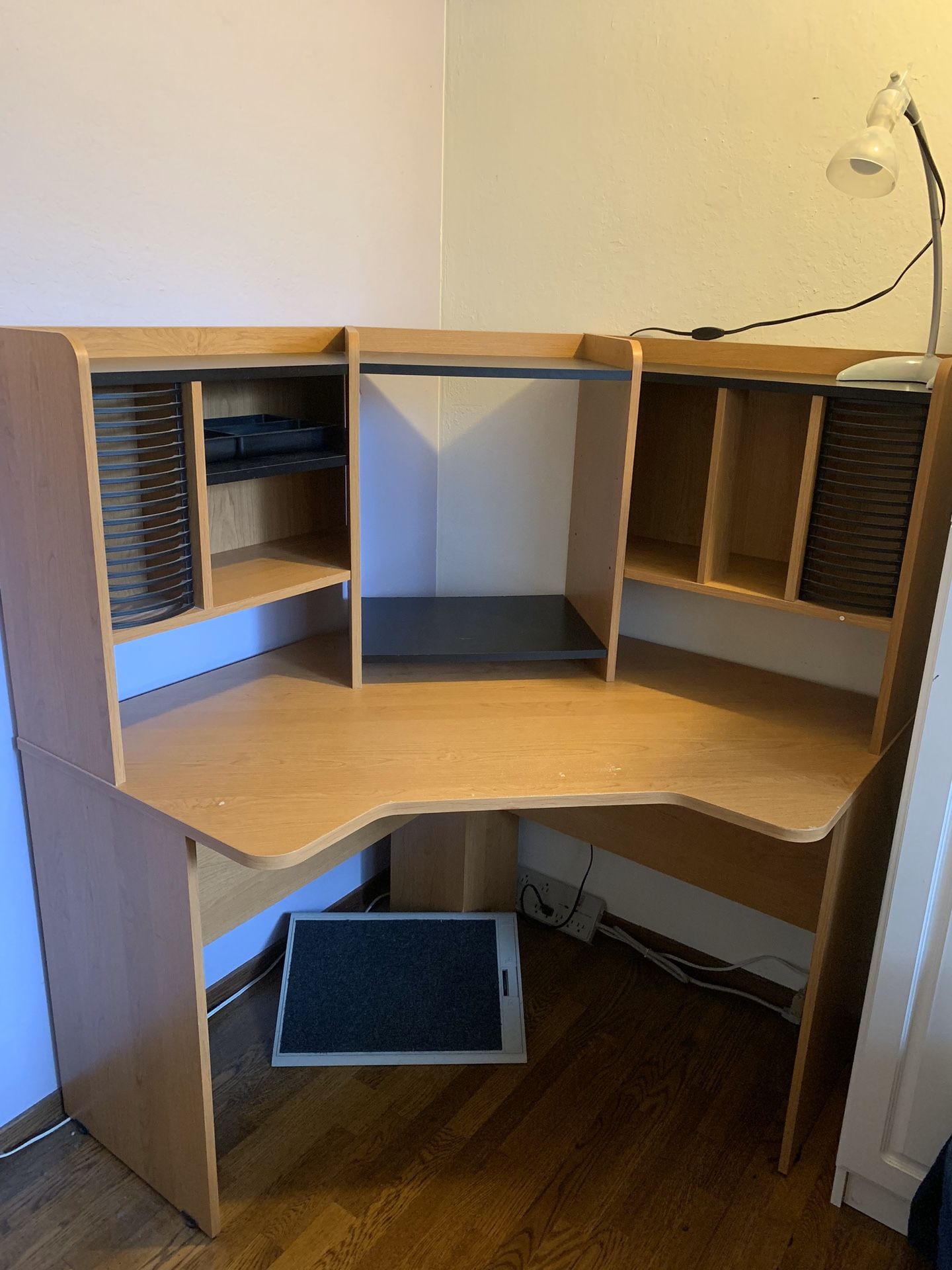 Corner Desk - Excellent Used Condition
