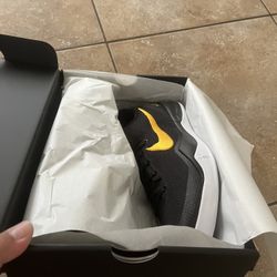 Nike Kobe Protro 8 Lakers Away