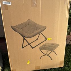 Oversized Chair W/ Ottoman 