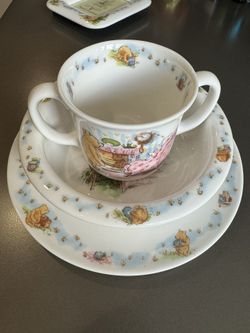 Classic Winnie The Pooh New Baby 4 Pc Set