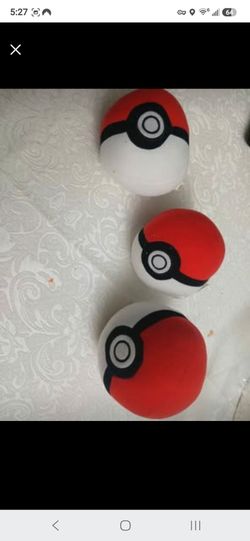 3 Pokémon plush balls
