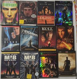 DVD Movies in 12 Cases Sci Fi Action Bundle 17 Discs Blade Runner. Gladiator .