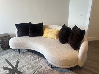 Designer Sofa ***MODEL FURNITURE