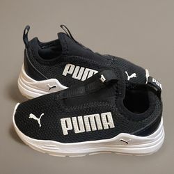 Pumas size 5C used like new