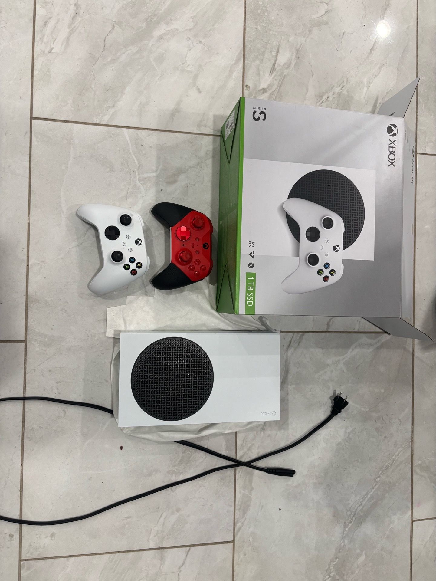 Xbox series s and series 2 control