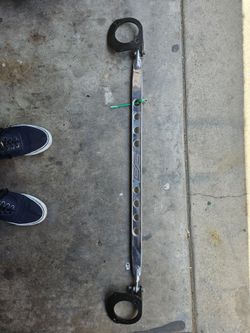 Rear shock tower bracket