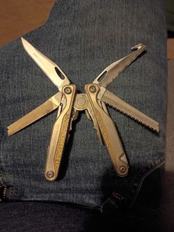 Leatherman Charge