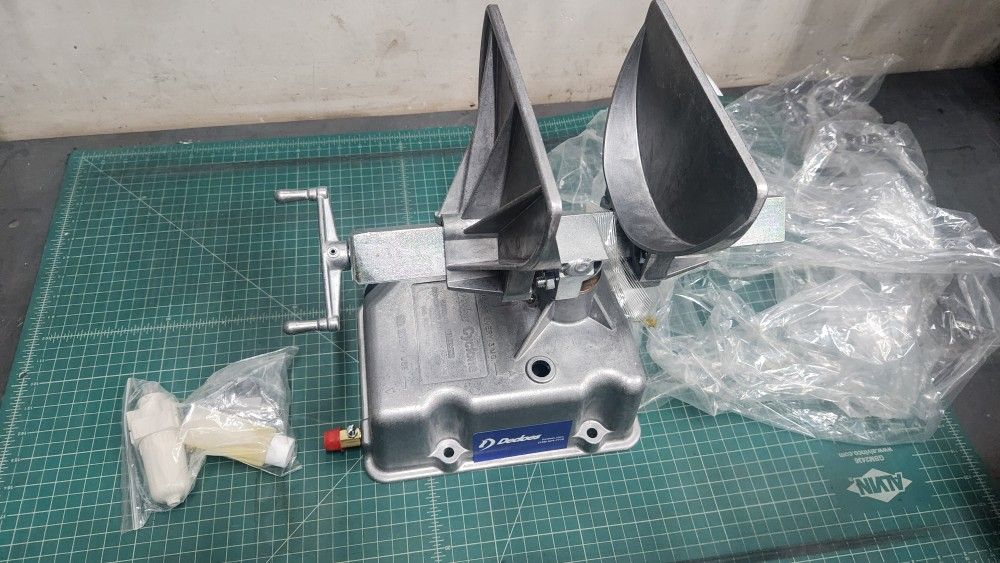 Selling Powerful Pneumatic Paint Shaker Never Used