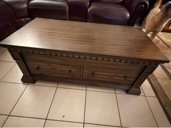 Moving sale - Coffee table lift top