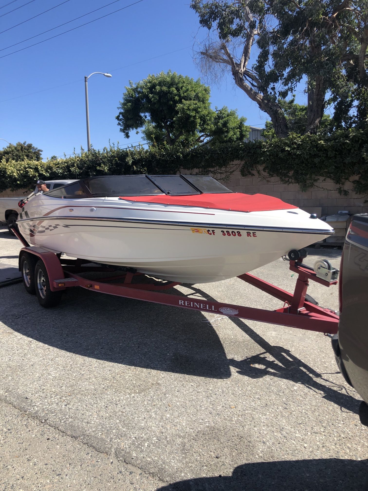 2005 Reinell 190