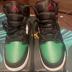 Jordan 1 Mid 