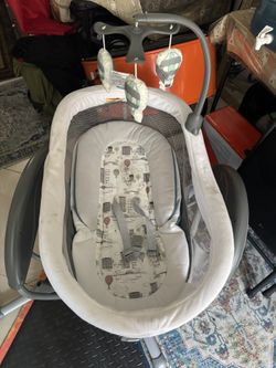 Baby Bassinet 👩🍼🎼🎶