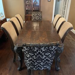 Dining Table With Extra Leaf And 8 Chairs