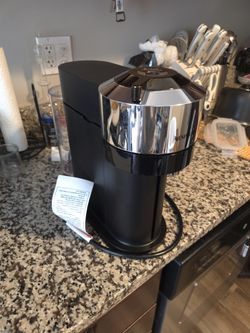 Nespresso Vertuo Next Deluxe By De'Longhi 🚨READ DESCRIPTION🚨