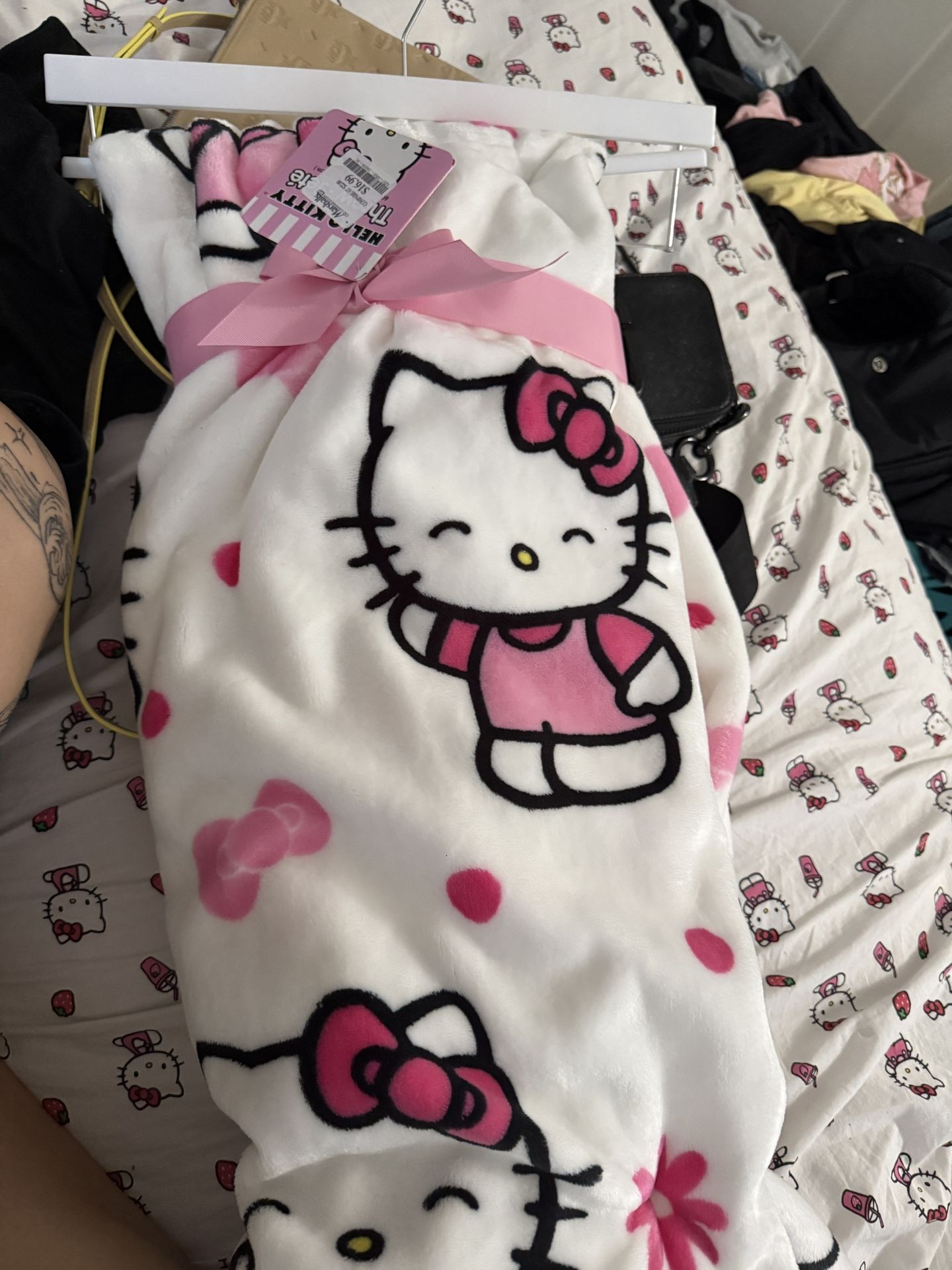 hello kitty blanket