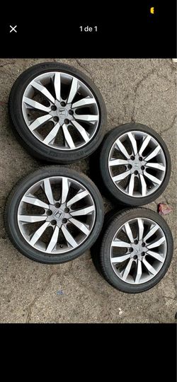 Honda Civic SI Wheels.