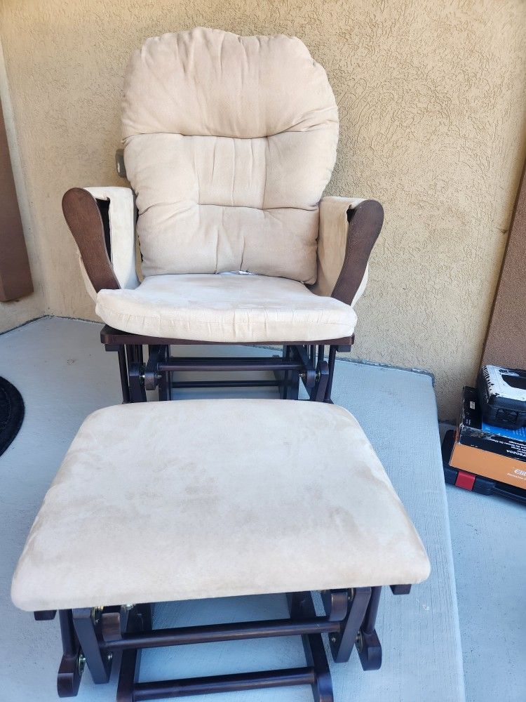 Glider Rocking Chair And Ottoman