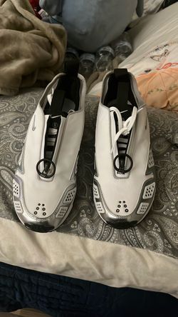 Nike Air Sneakers White Silver