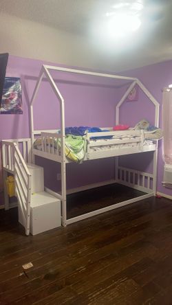 Twin bunk bed with slide